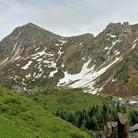 Panzió Cjase Cumine Lauco